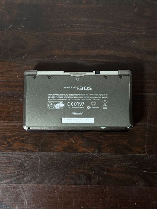Nintendo 3DS Czarna Błyszcząca – Oryginalny Model 2011 | W pełni sprawna