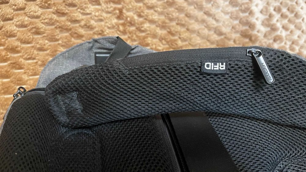 Продам рюкзак XD Design Bobby Hero XL 17" Grey + внутрішні роздільники