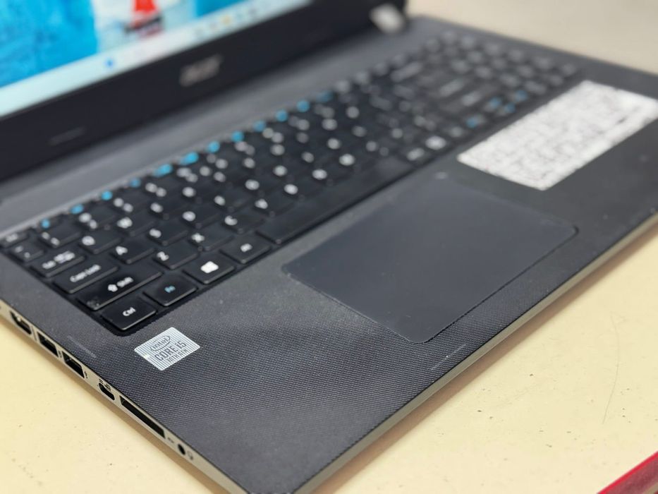 Acer TravelMate P215-52