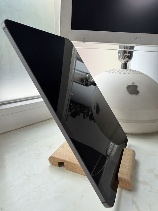 iPad Pro 11 M1 2021 256Gb Space WiFi+LTE Чудовий стан, рідний АКБ 95%