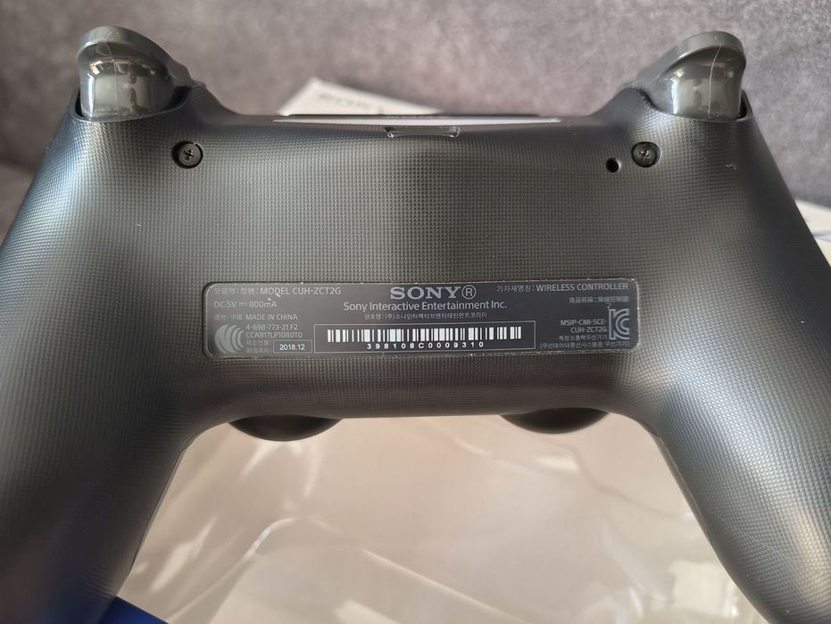 Джойтик  Dualshock 4(Jet Black)
