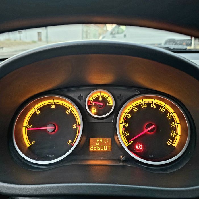 Opel Corsa — fotografia 7