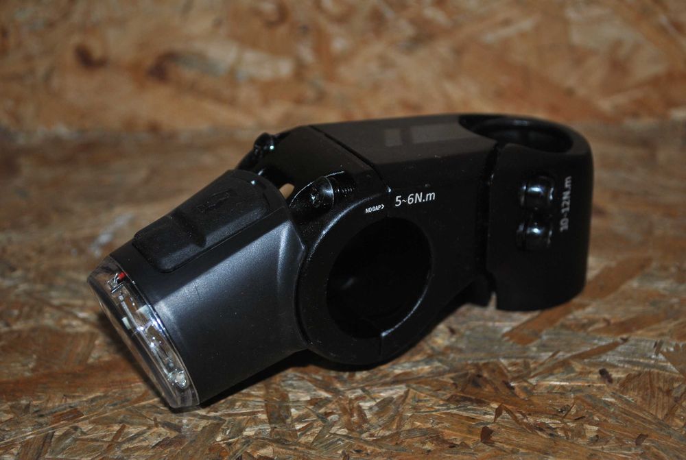 Mostek Syncros lampa przednia Scott E bike rower elektryczny