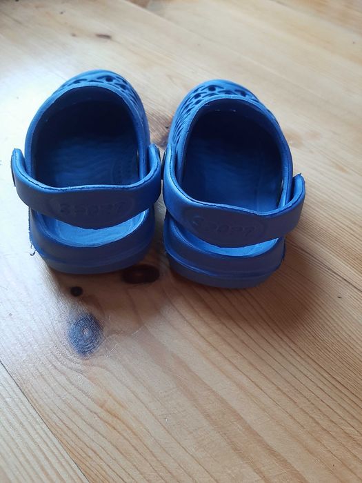 Buciki kapcie chodaki 19