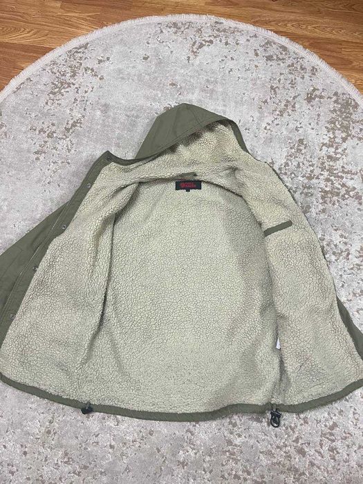 Зимняя мужская куртка fjallraven greenland на флисовой подкладке.