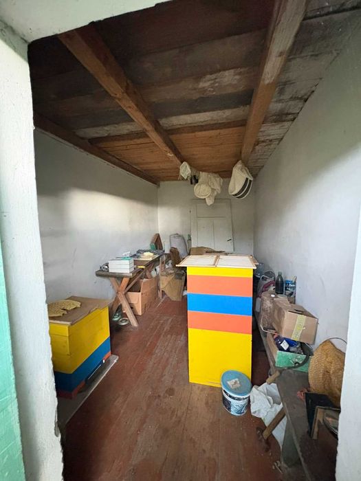 житловий будинок та велика земельна ділянка  1,712 га., с. Дальнич