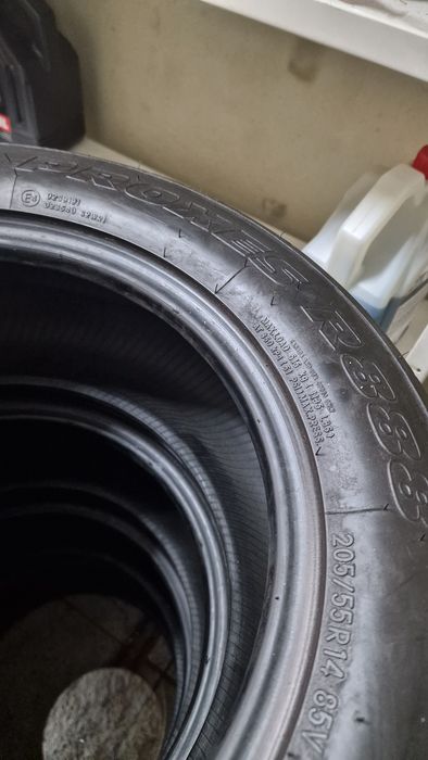 Pneus Toyo R888 medida 205 55 R14