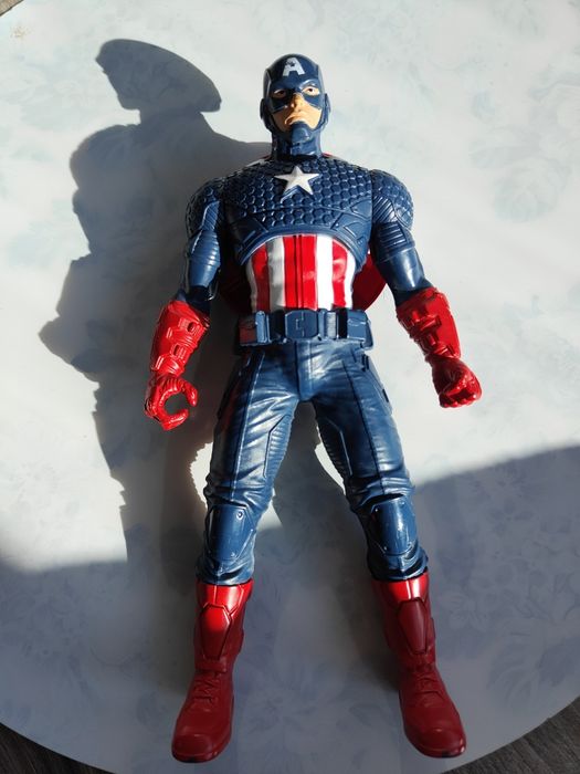 Figurka Kapitan Ameryka