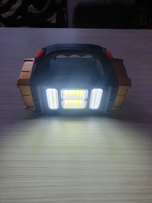 Latarka solarna NOWA