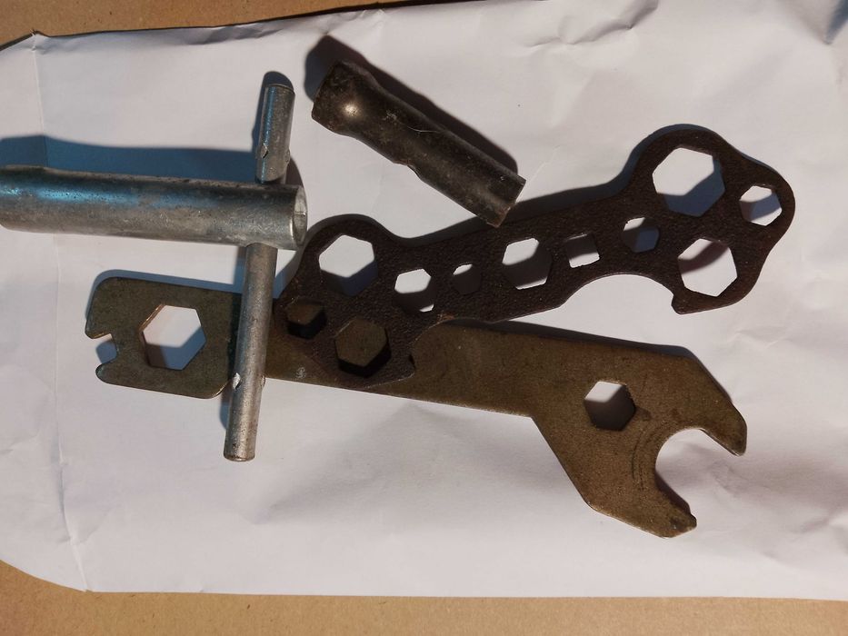 stare klucze rowerowe  - zestaw