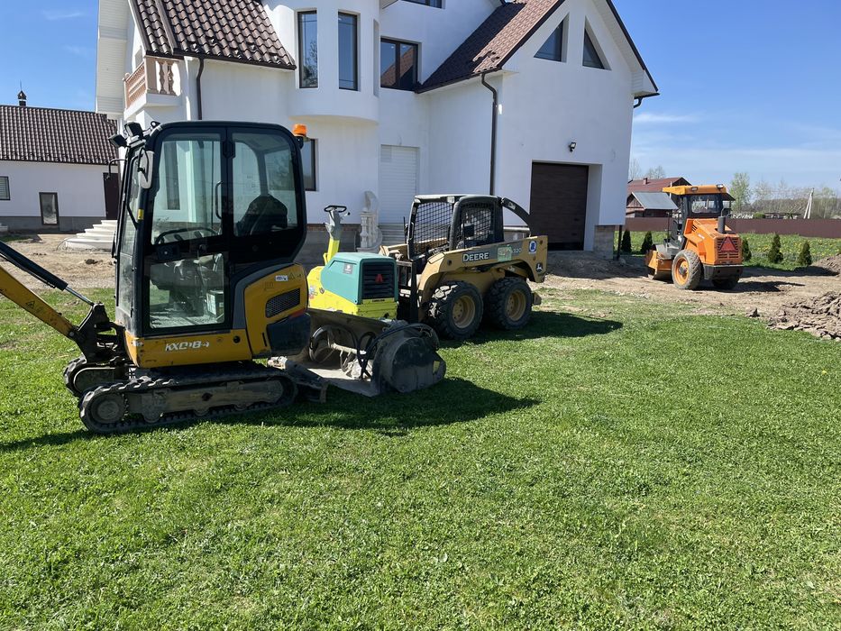 Спецтехніка  .  Основа  під бруківочне  та інші покриття