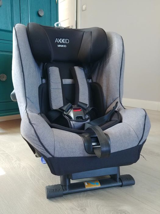 Fotelik samochodowy AXKID Minikid 2