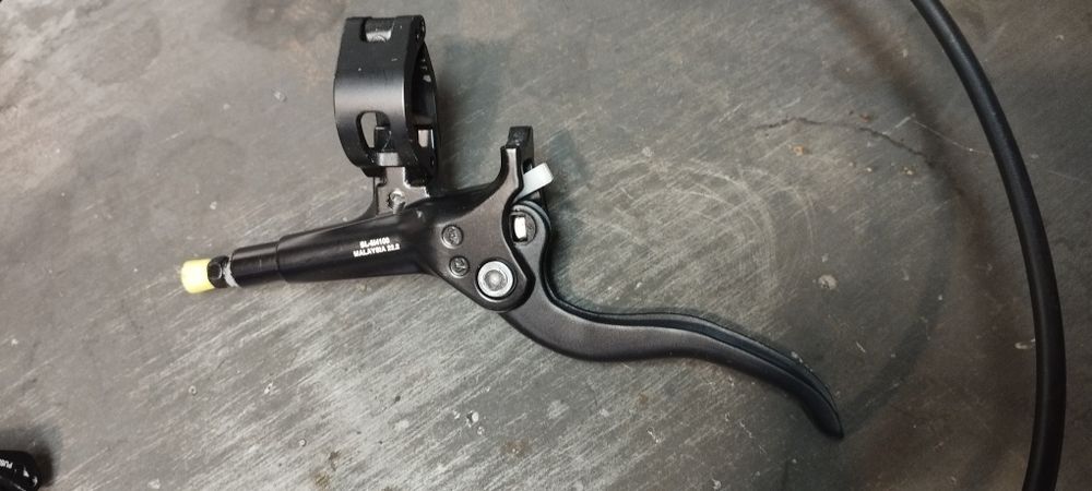 Hamulec tarczowy Shimano Deore tył