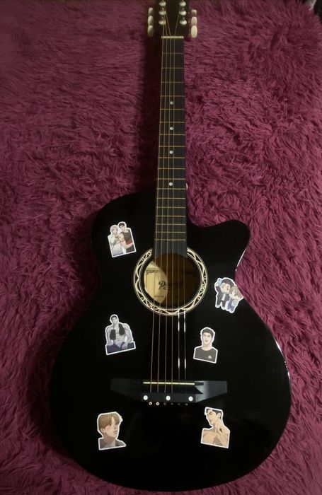 Продам нову гітару