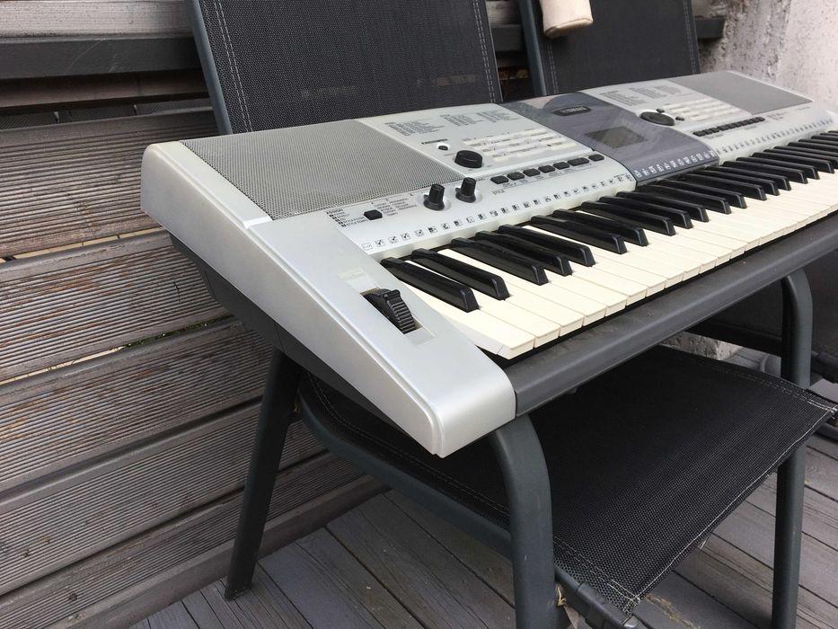 Keyboard Yamaha PSR E403
