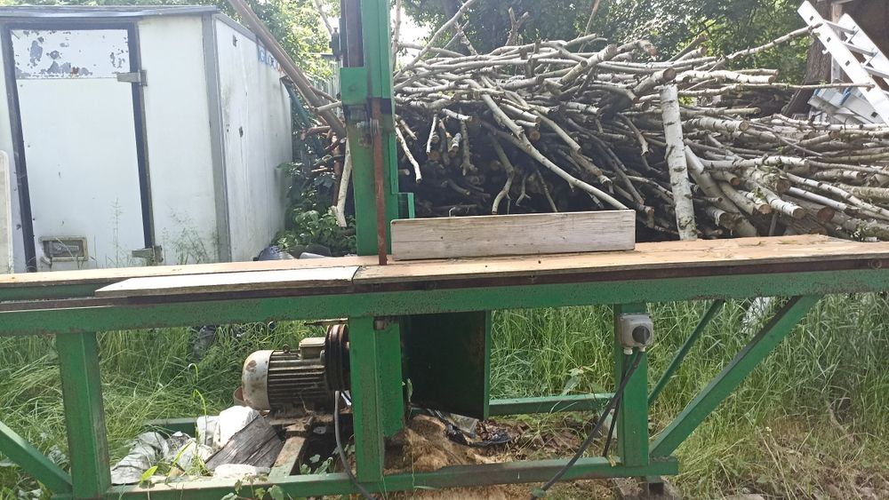 Trak pionowy taśmowy