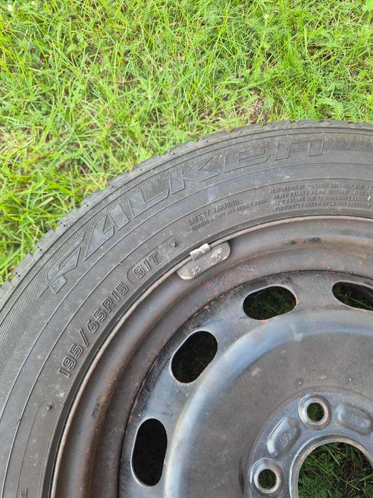 Felgi stalowe 15" Volvo + opony zimowe Falken 195/65 R15