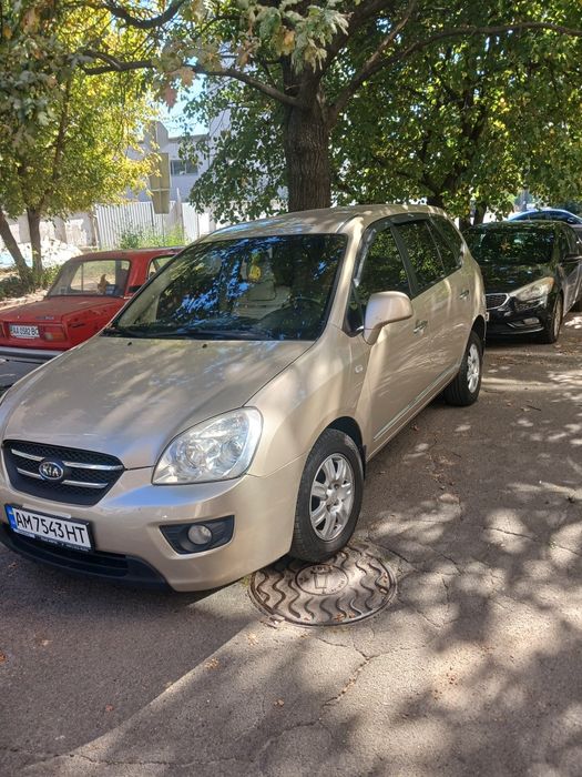 Kia.Carens ||| .