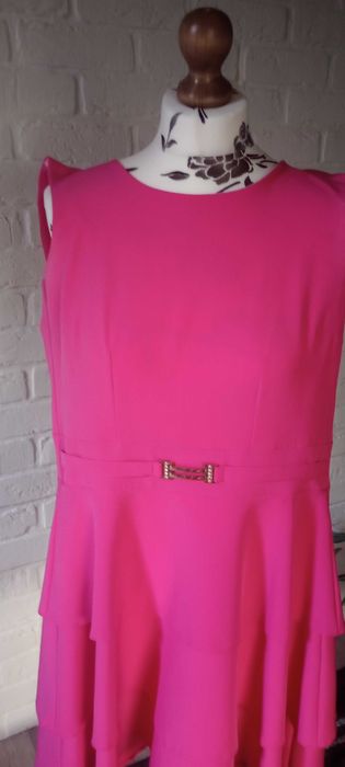 Sukienka różowa 34