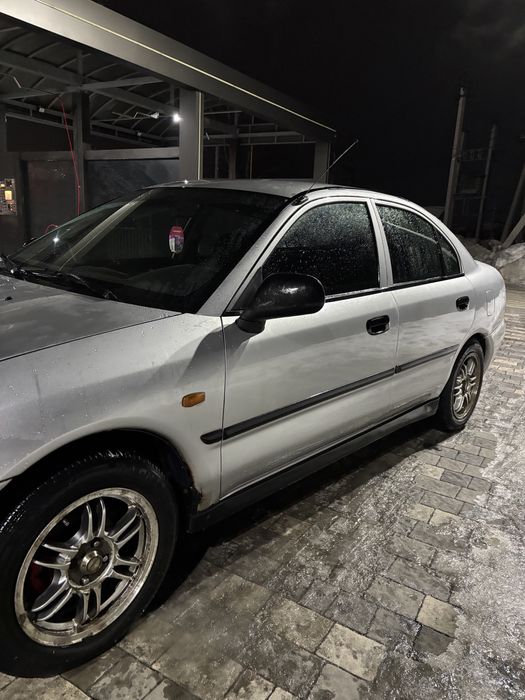 Mitsubishi Carisma Мітцубісі карізма 1,6 1997