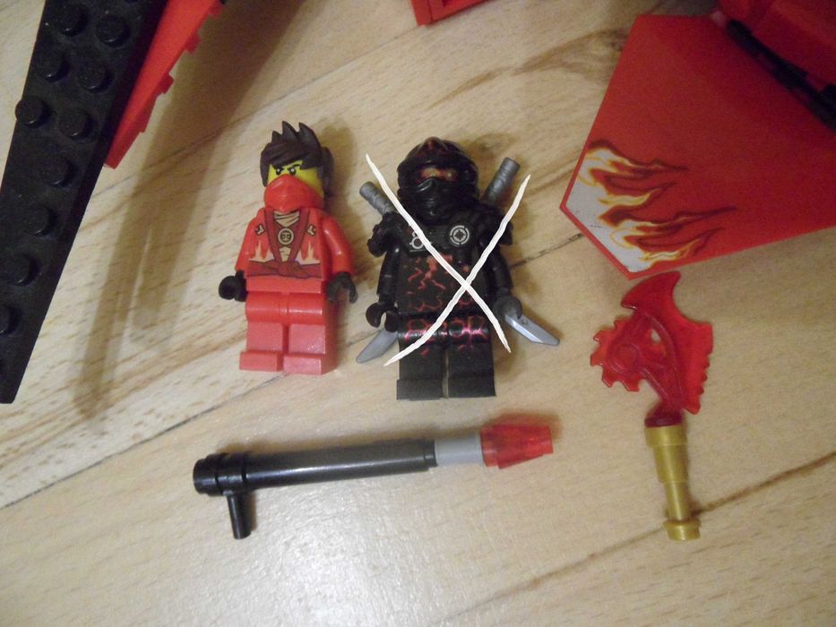 Klocki Lego Ninjago - Pojazd bojowy Kaia 70721 - Łódź