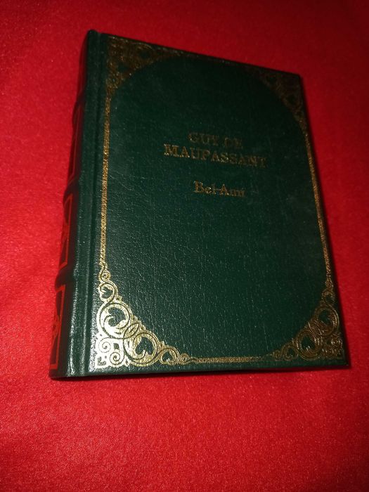 Livro antigo de capa dura: "Bel-Ami" - Guy de Maupassant