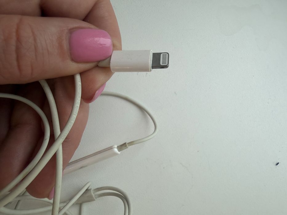 Оригінальні наушники для iPhone
