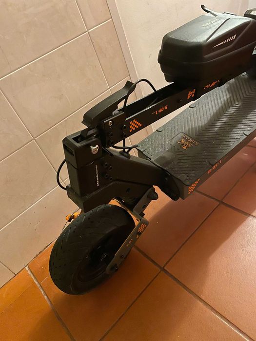 Trotinete Elétrica Kukirin G4 com apenas 156 km de utilização