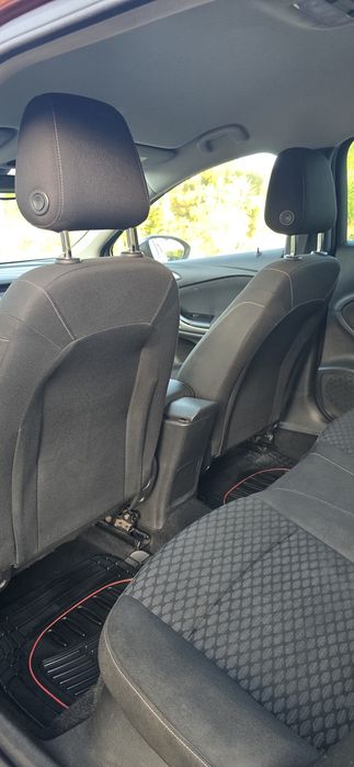 Opel Astra Sports Tourer 1.6 CDTI "2018" (5650€) 260.323km (Distribuição e bi-massa mudado aos 220.000km) COMPLETAMENTE NOVA!!