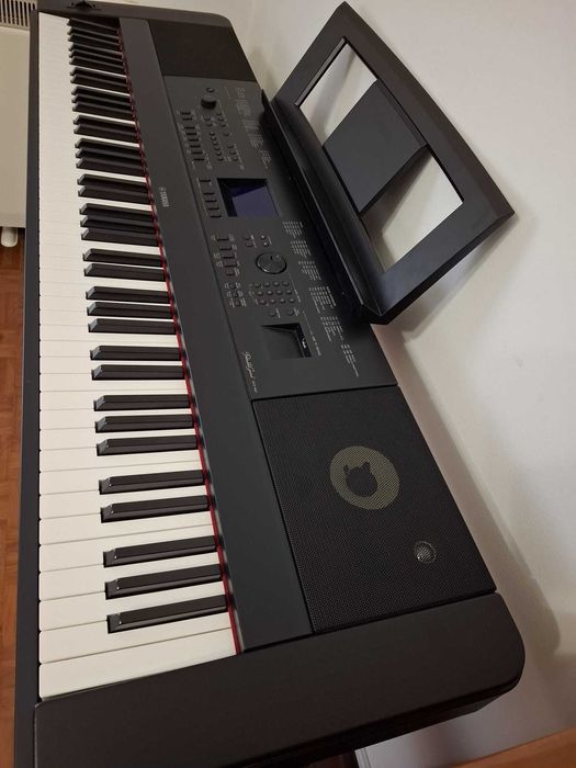 Teclado Yamaha DGX-660B