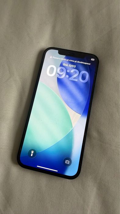 iPhone 12 com 64gb