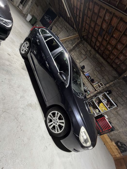 Volvo v40 — photo 3