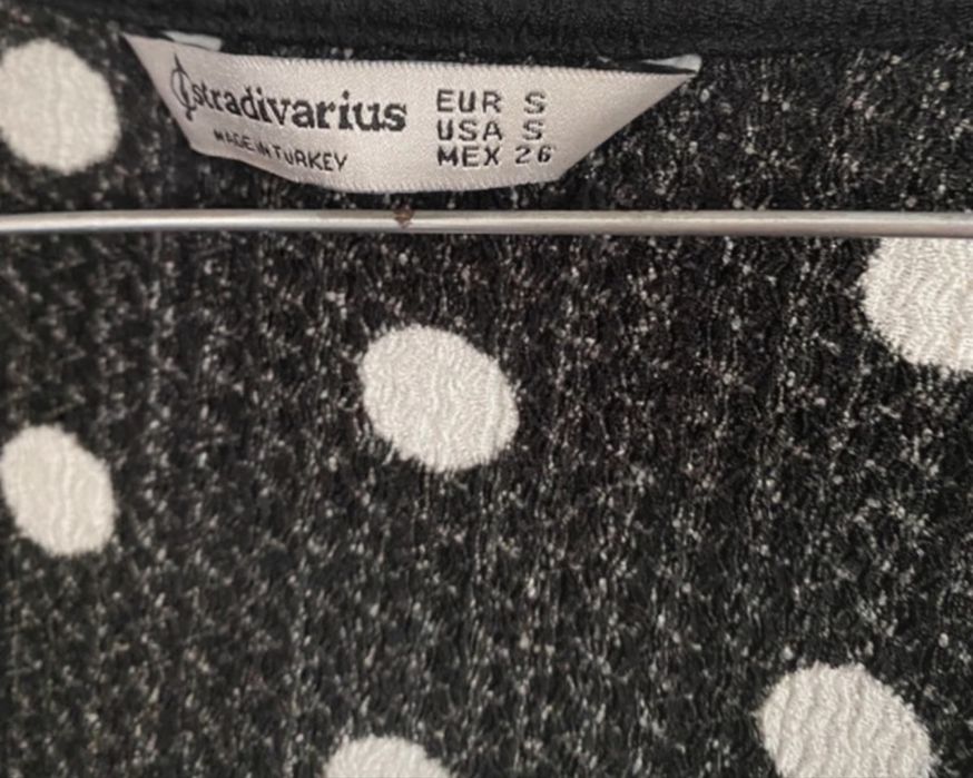 Vestido Curto de Polkas Stradivarius (Tamanho S)