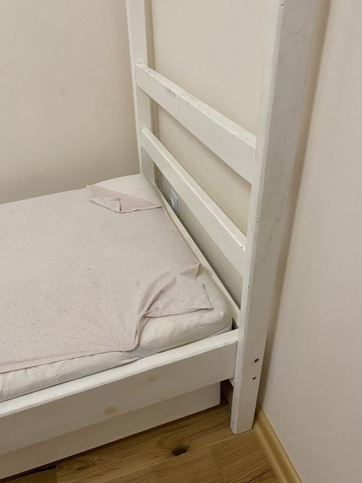 Łóżeczko domek 70x160 z materacem