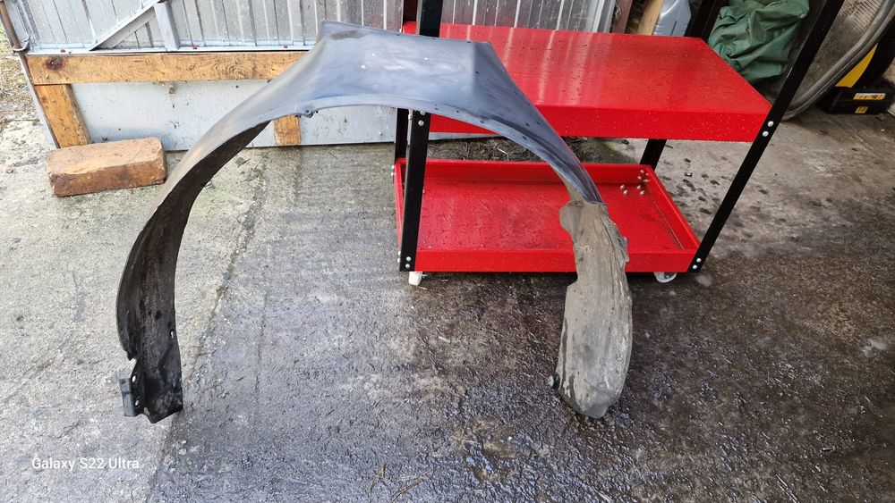 Nadkole Przednie Przód Parwe Audi 80 B4