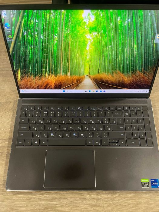 Ігровий/бізнес ноутбук Dell Vostro 7510 i7-11800H/16/256/RTX 3050 ti