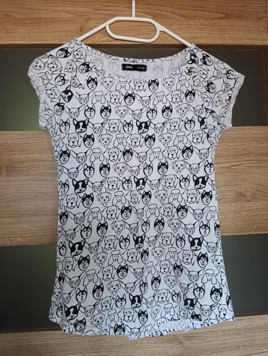 T-shirt w pieski
