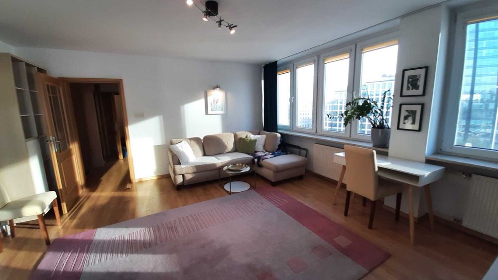 2 pokojowe mieszkanie z pieknym widokiem na centrum