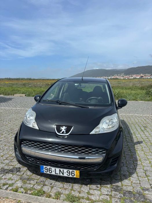 Peugeot 107 Black & White Edition 2011