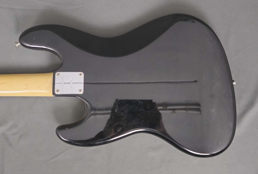 Fernandes Bass Black MIJ Gitara Basowa