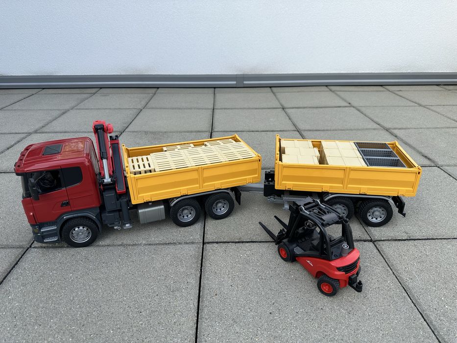 Bruder Scania + przyczepa + widlak + ładunek