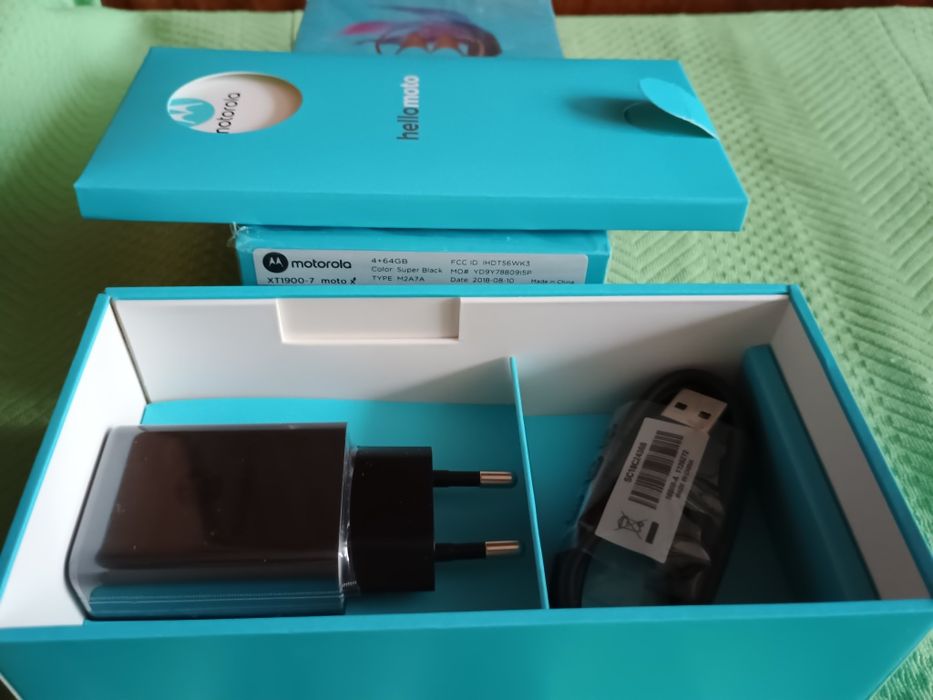 Motorola  Moto x 4, 4/64, NFC, Ip68