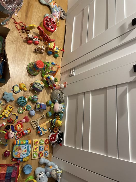 Ogromny zestaw zabawek od niemowlaka do roku