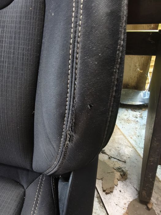 Sprzedam komplet foteli do jeep Cherokee KL europa