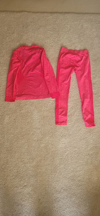 Różowa/Czerwona bielizna termiczna dla dziewczynki 11 lat