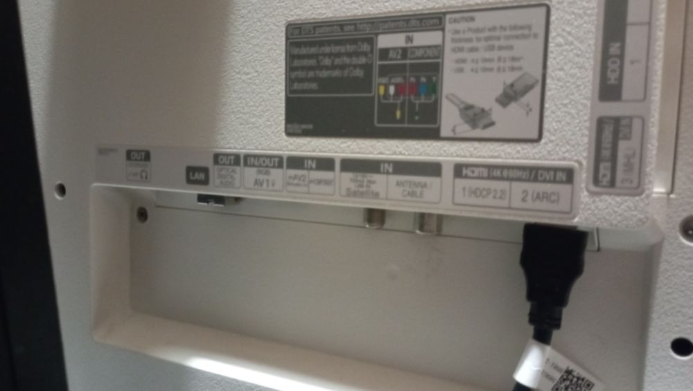 Продаю смарт Lg 40UB800V