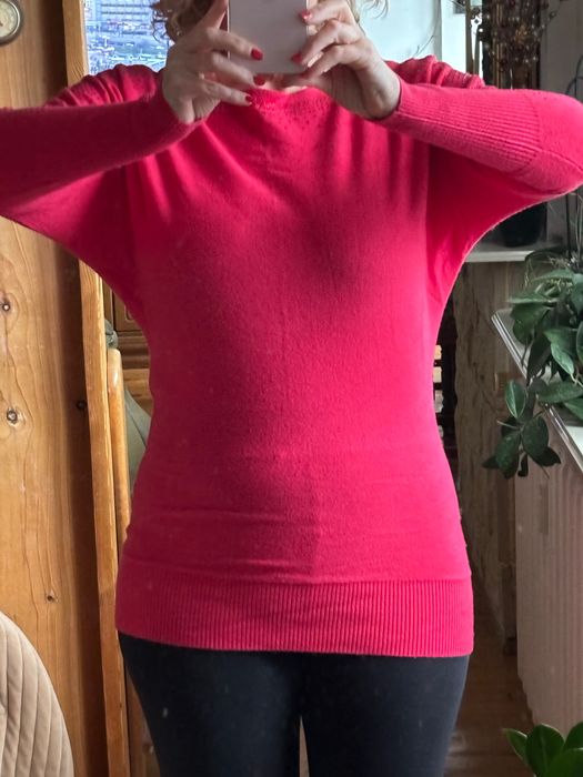 Malinowy sweterek Quiosque