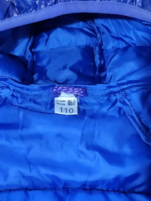 Продам детскую куртку для девочки