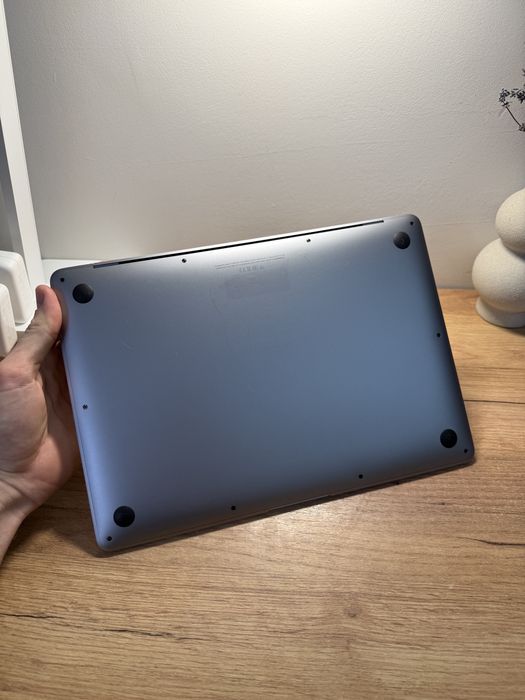 MacBook Air M1 16GB RAM 256GB SSD 95%