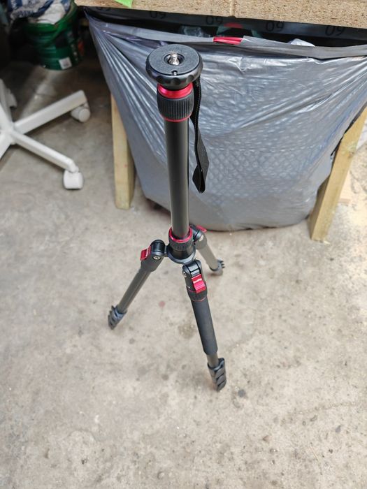 Statyw trojnóg smallrig T-10.